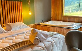 Pousada Rural Pavão - Suites e Chalés